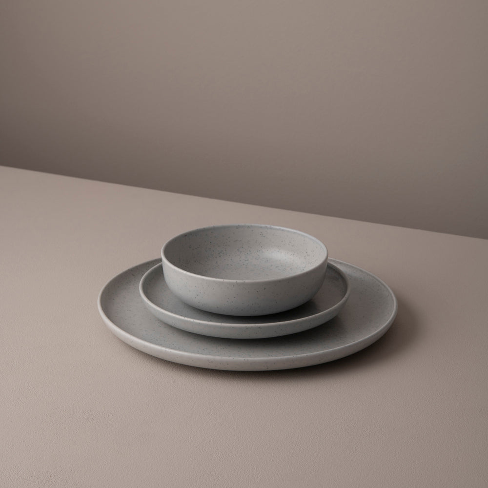 Dotti 18 Piece Porcelain Dinnerware Set