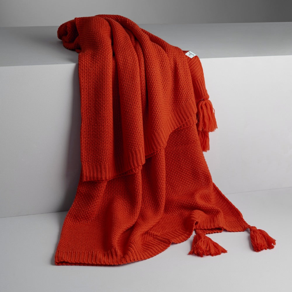 Benjamin Waffle Fringed Knitted Throw / Blanket, Red