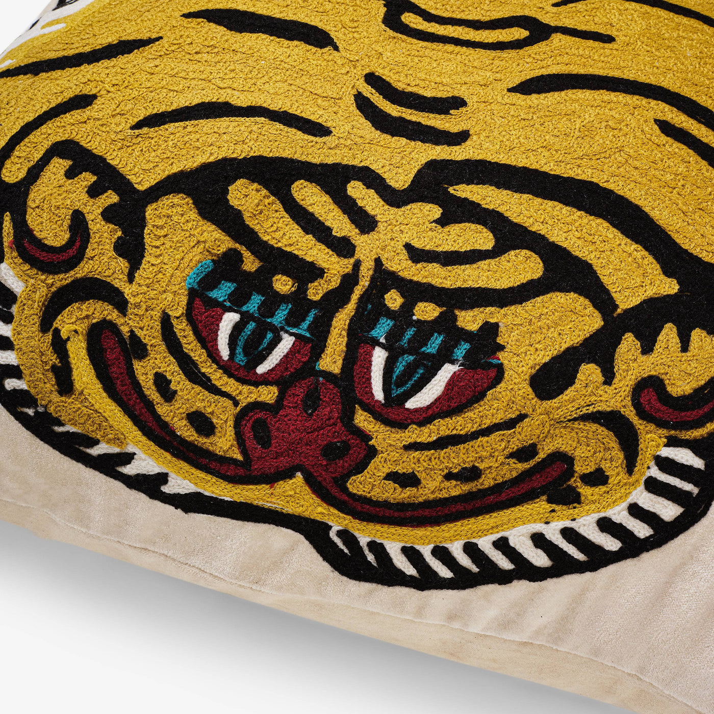 Shere Tiger Cushion Cover, White - Mustard, 60x60 cm 3
