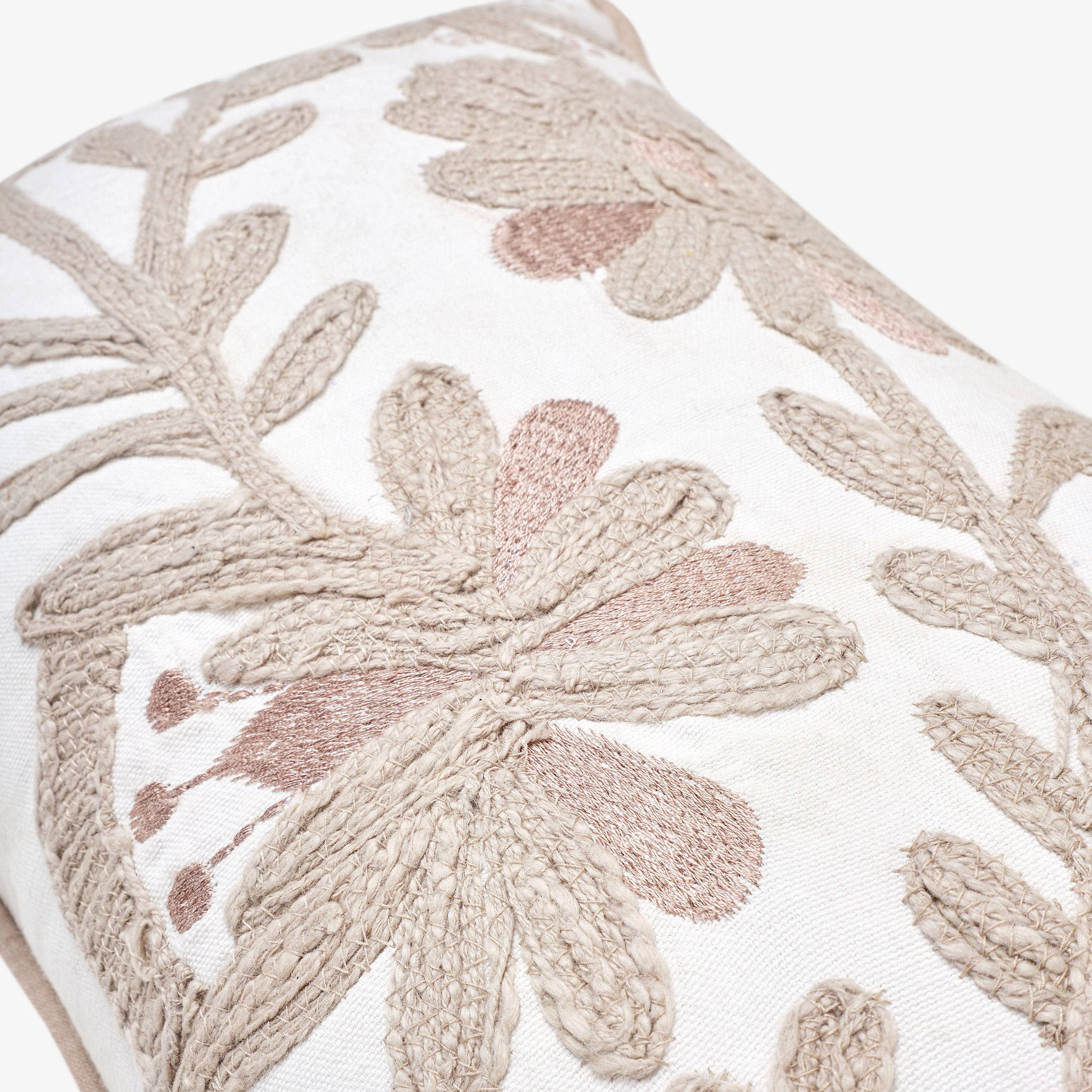 Flynn Flower Cushion Cover, Natural, 30x70 cm 4