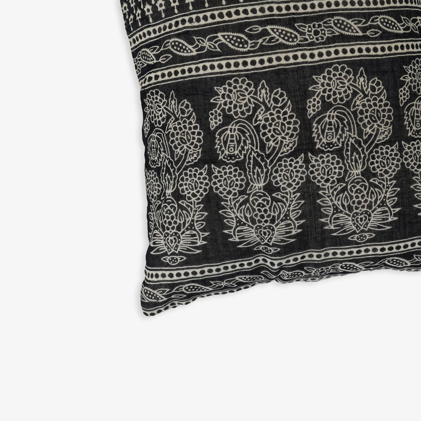 Luis Cushion Cover, Black, 45x60 cm Cushion Covers sazy.com