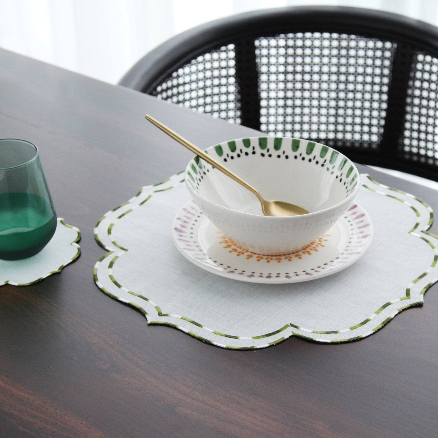 Lawrence Embroidered Placemat and Coaster Set, Green Placemats sazy.com