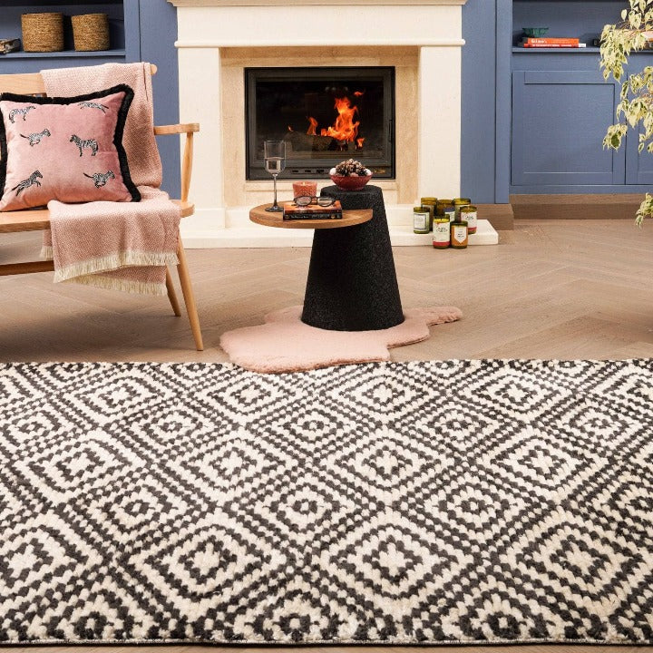 Ashberg Geometric Area Rug, Beige - Anthracite Grey, 160x230 cm Modern Rugs sazy.com