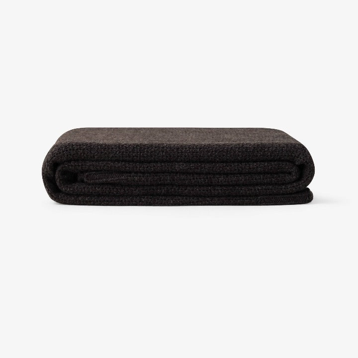 Benjamin Waffle Fringed Knitted Throw, Black, 125x160 cm Throws sazy.com