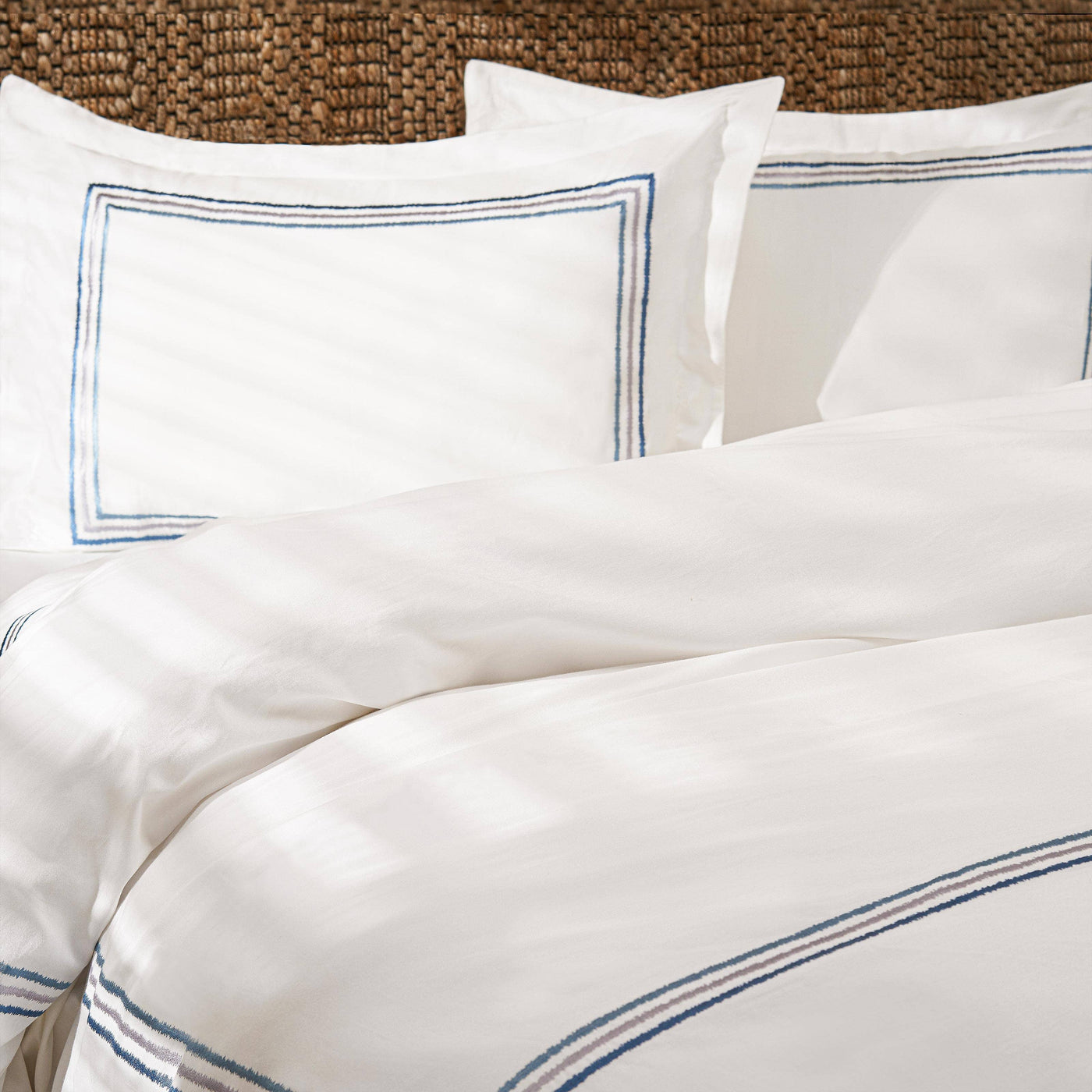 Darcy Embroidered 100% Turkish Cotton 210 TC Duvet Cover + Fitted Sheet + 4 Pillowcases, White - Blue, Super King Size Bedding Sets sazy.com